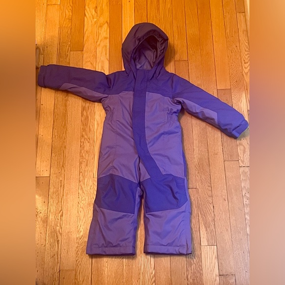L.L. Bean Toddler’s Cold Buster Snowsuit with hood - 2T - Picture 3 of 8